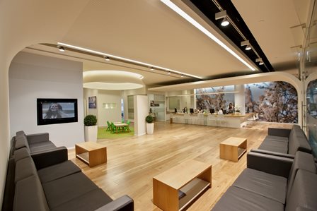 Architecture images of a new medical clinic at Sirkin shopping mall designed by Yuval Knaani